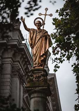 st paul statue