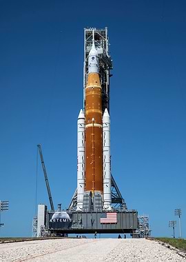 Transporting Artemis I