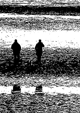 B AND W BEACH COUPLE 1