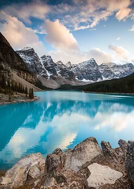 Moraine lake dawn Banff