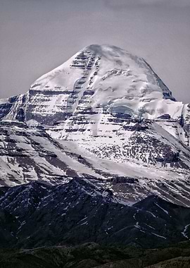 SNOW TOP OF THE MOUNTAIN