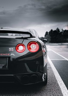 Nissan GTR black