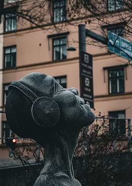 Statue in Turku