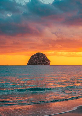 Sunset on the diamond rock
