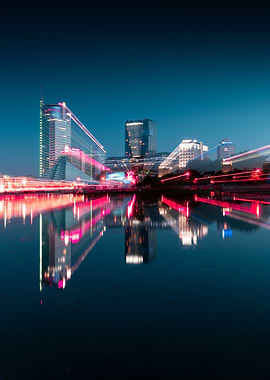 City Skyline Zoom Effect