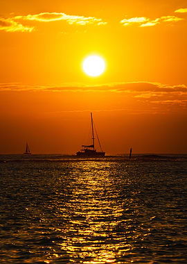 Sailing to Hawaii Sunset