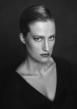 Black and white woman