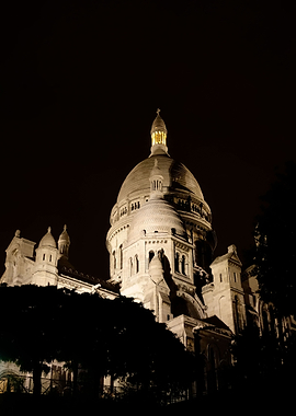 SacreCoeur by night