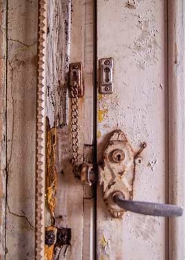 Rusty handle and lock