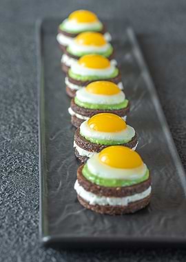 Canape with quail eggs