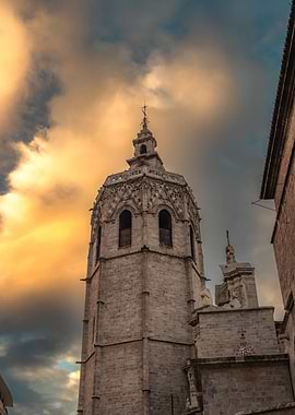 Sunset over Valencia tower