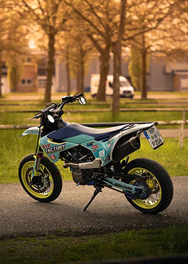 701 Supermoto Bilke