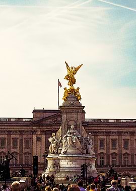 Victoria Memorial, Buckingham Palace
