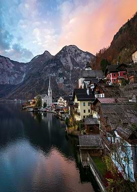 Hallstatt the autumn sunrise