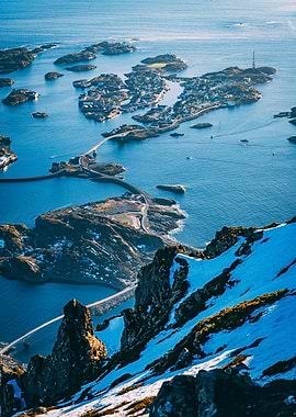 Rugged Beauty: Henningsvær's Coastal Charm from Festvågtind