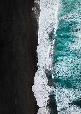 Black Sand Beach & Waves