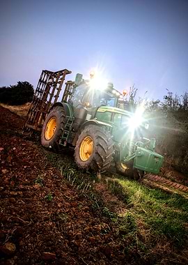 John deer 6250 doing drag work