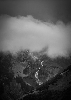 Waterfall in the Clouds N&B