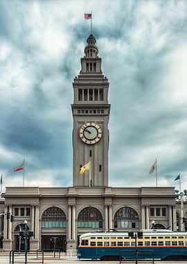 SF Ferry Building and Tram