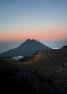 Vulcano Sunrise