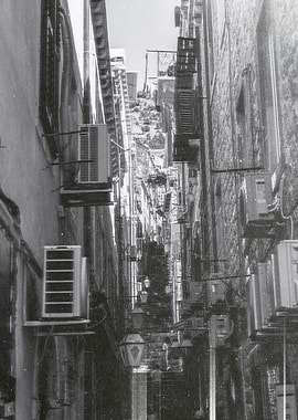 Narrow Alleyway in Old Town Dubrovnik