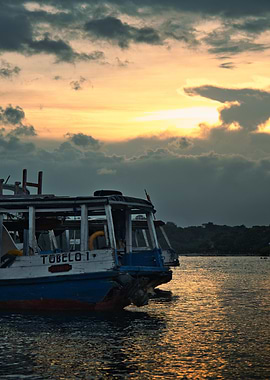 Sunset Boats in Bali