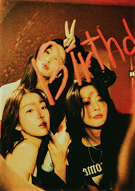 Red Velvet Birthday Selfie