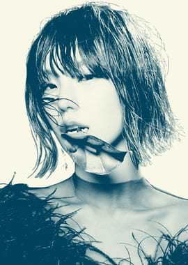 Yeji with Feather Boa