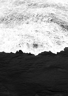 Black and White Ocean Waves