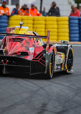 BMW M Hybrid V8 Race Car