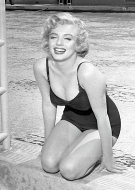 Marilyn Monroe by the pool