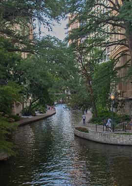 San Antonio Riverwalk Scene