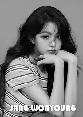jang wonyoung black and white portrait