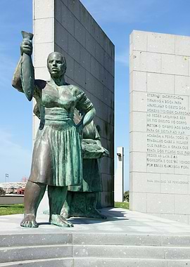Monument to the Fishermen's Solidarity, Póvoa de Varzim