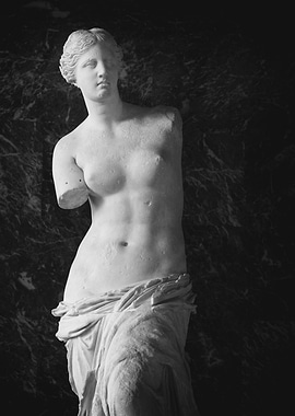 Venus de Milo Statue