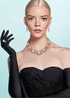 Anya Taylor-Joy in Jewelry