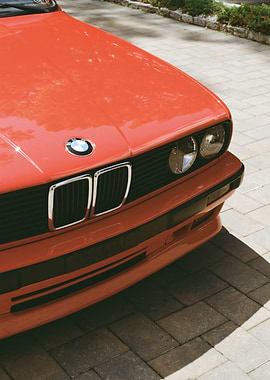 Red BMW E30 35mm