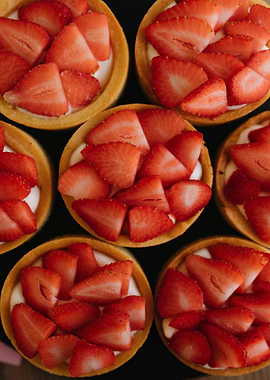Strawberry Tarts with Cream Filling
