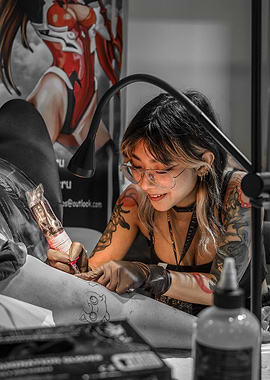 Tattoo artist