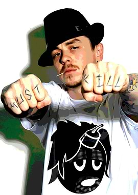 Sid Wilson with Tattoos and Black Hat