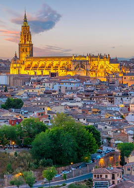 Toledo, Spain cityscape at dusk
