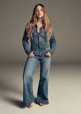 Sydney Sweeney in Denim Outfit