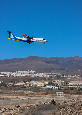 Canaryfly plane approaching landing