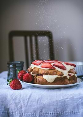 Strawberry Cake with Powdered Sugar
