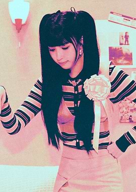 Mina TWICE “TEN: The Story Goes On”