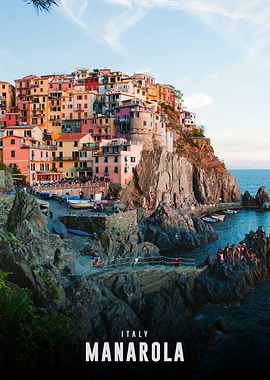 Manarola, Italy: Coastal Village Scene