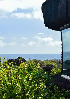 A Quiet Window to the Ocean