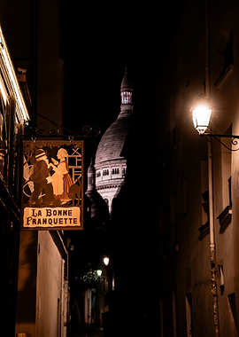 La Bonne Franquette at Night