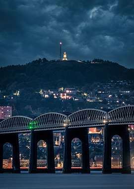 Dundee Tay Rail Bridge & Law Memorial