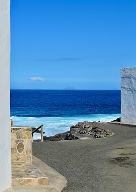 White Walls, Blue Horizon – Lanzarote